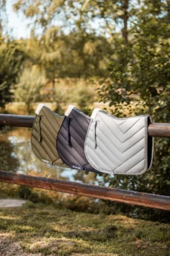 Horze Victoria Vielseitigkeitsschabracke -Reitsportbedarf 17420 bkgr 04