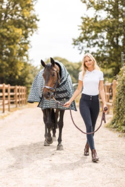 Horze Avalanche Weidedecke Mit Festem Halsteil, 150g -Reitsportbedarf 24089 590 08