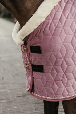 Kentucky Horsewear Velvet Pony Turnierdecke, 160g -Reitsportbedarf 336616 RRPI 4