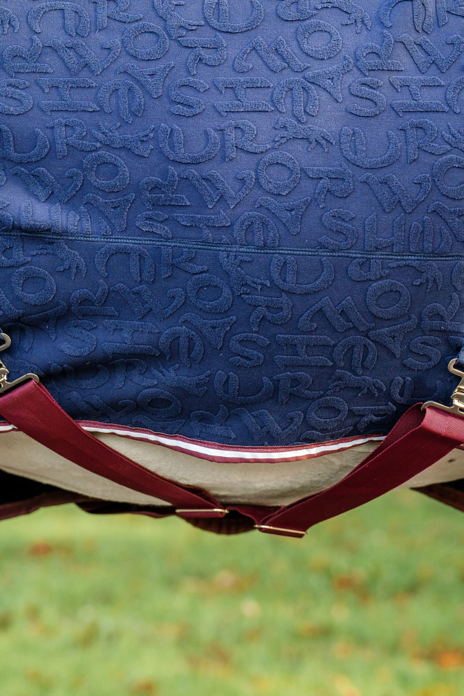 Horseware Embossed Jersey Abschwitzdecke 4 Horseware Embossed Jersey Abschwitzdecke – Bild 4