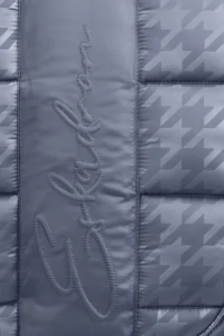 Eskadron Essence 22/23 Big Square Glossy Dressurschabracke 17 Eskadron Essence 22/23 Big Square Glossy Dressurschabracke -Reitsportbedarf 342542 DLB 2