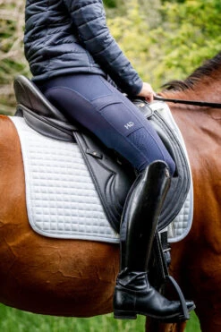 Horseware Tech Comfort Dressurschabracke -Reitsportbedarf 345018 WH 02